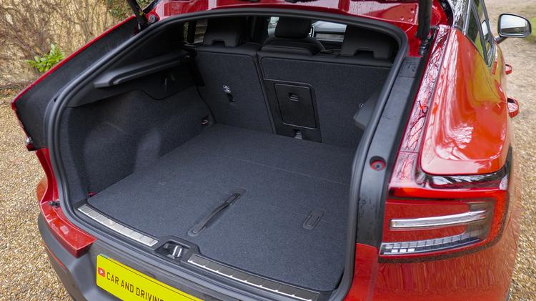 VOLVO EC40 ESTATE 175kW Plus 69kWh 5dr Auto